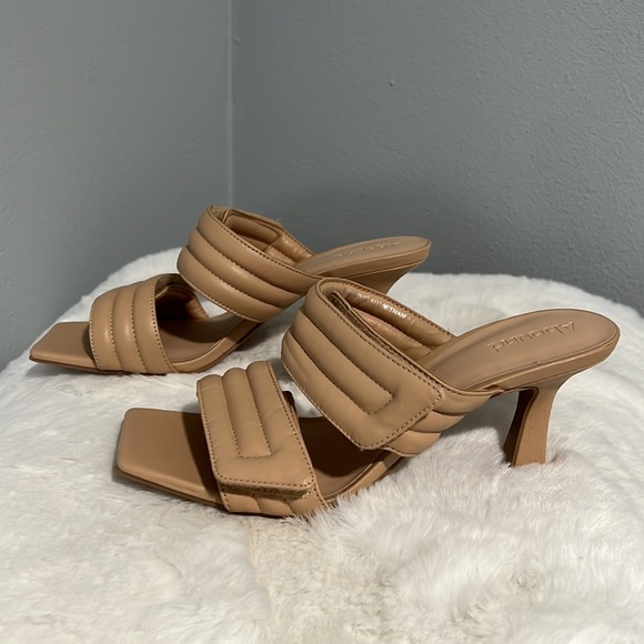 New ABOUND Qarly Quilted Sandal In Beige Nude - Picture 10 of 11